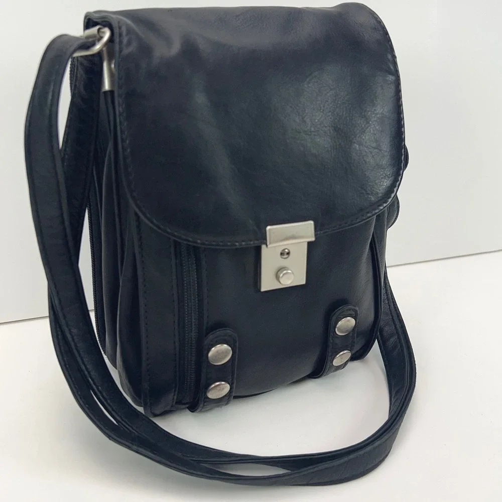BLACK LEATHER Crossbody Wallet Style Organizer Multi Zip Pockets Travel Work Bag